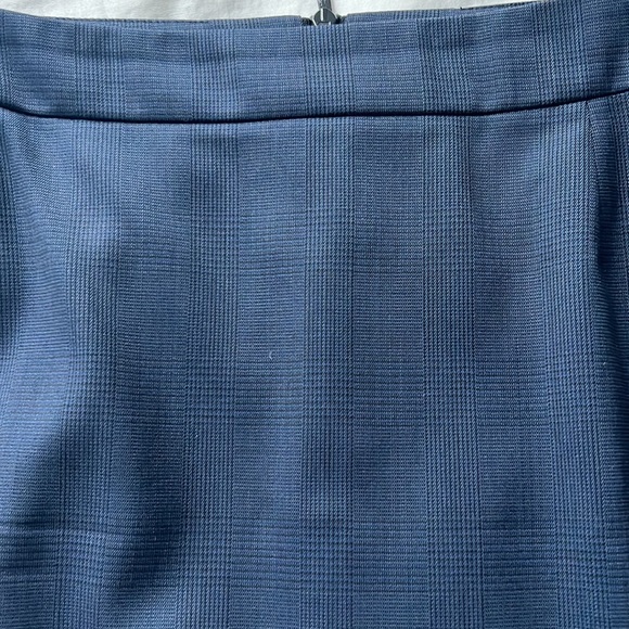 Hugo Boss Skirt - Picture 2 of 4